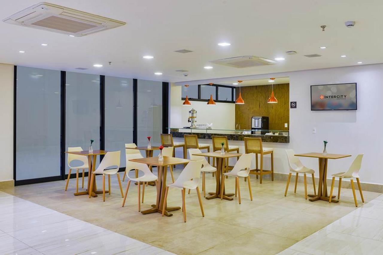 Intercity Anapolis Bagian luar foto